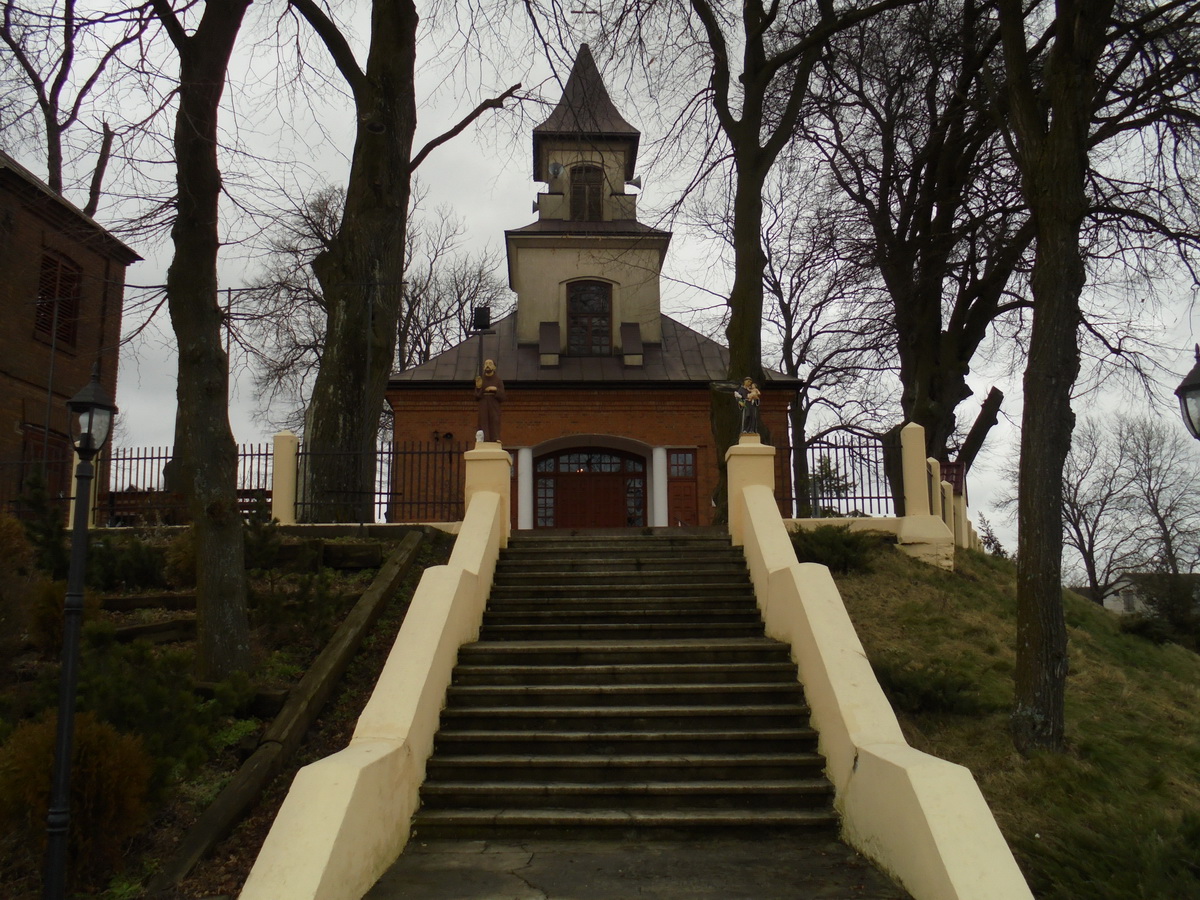 ksiadz Pisarski1