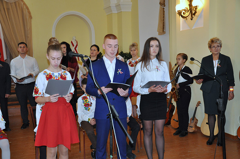 Krzemieniec 100 01