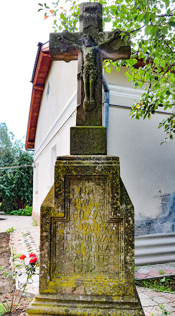 Krzyz 03 01