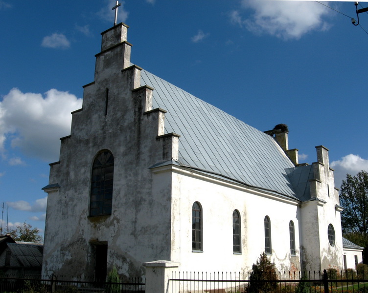 kosciol Maniewicze4