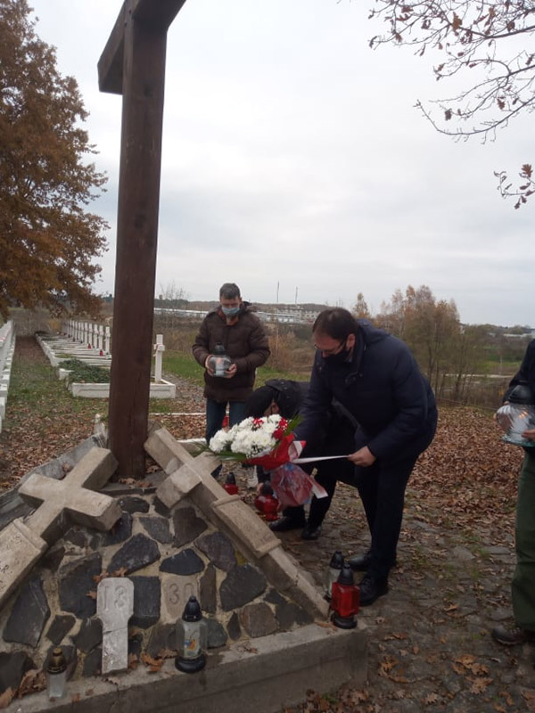 niepodlegla 13