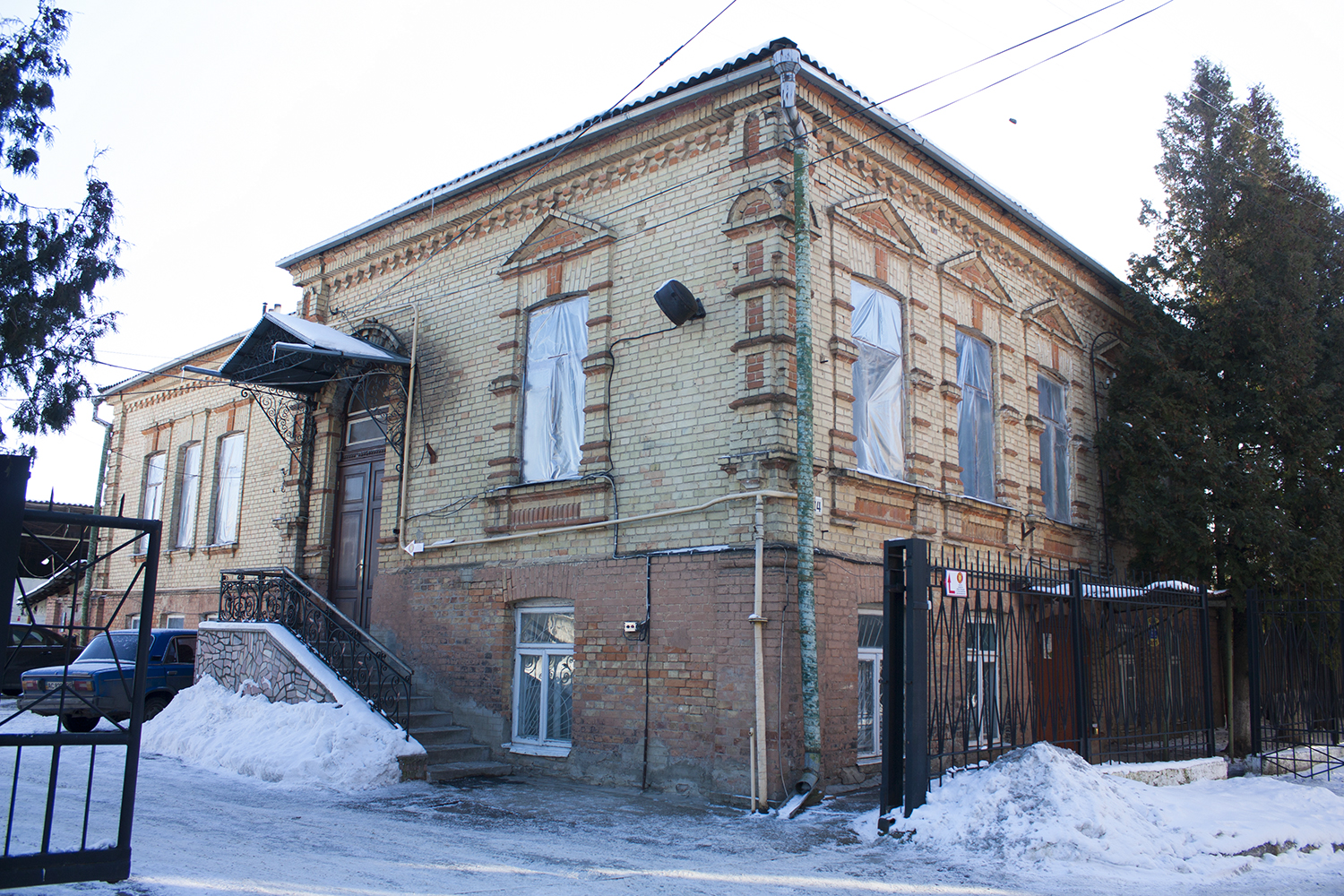Будинок Луцької української гімназії в 1931–1939 рр. на вулиці Гаврилюка, 14 (колись вулиця Плоцька, 20).