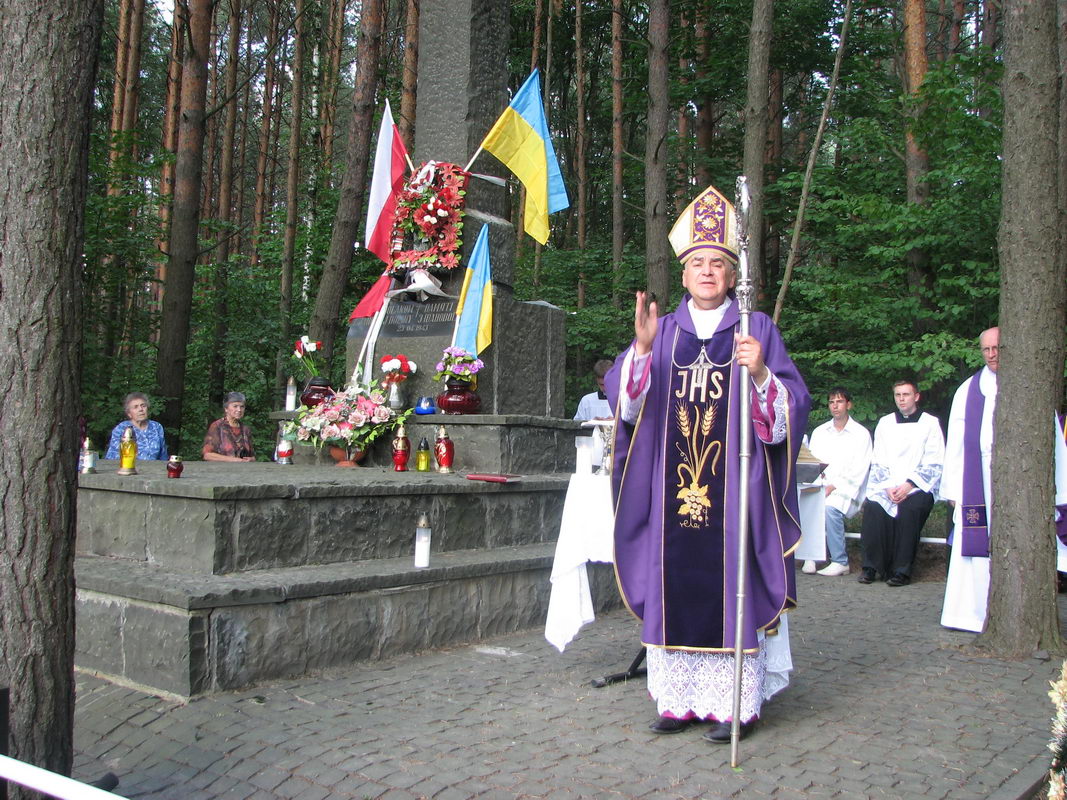 6. Проповідь єпископа Маркіяна Трофим’яка.